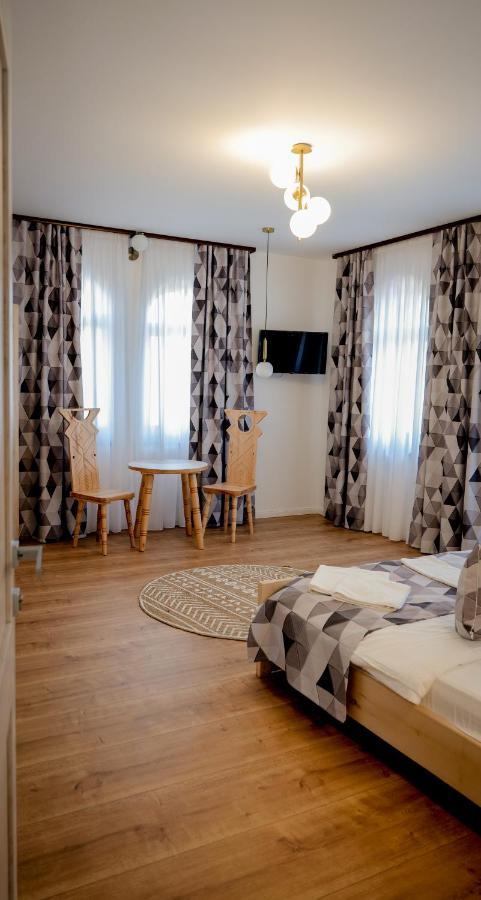 바이아 데 피에르 Conacul Olarilor B&B 외부 사진