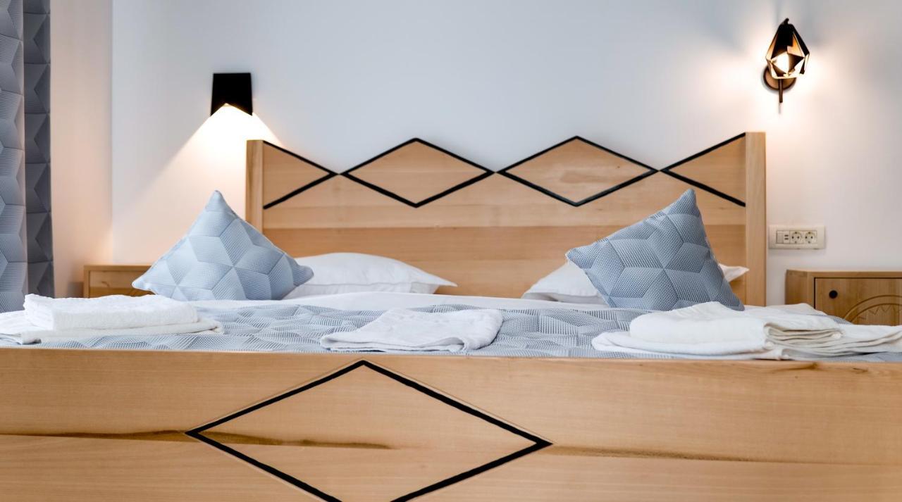 바이아 데 피에르 Conacul Olarilor B&B 외부 사진