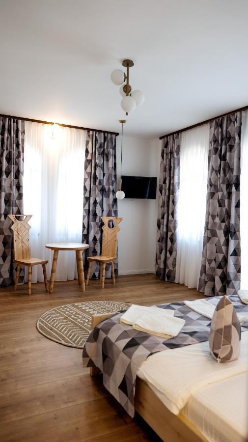 바이아 데 피에르 Conacul Olarilor B&B 외부 사진